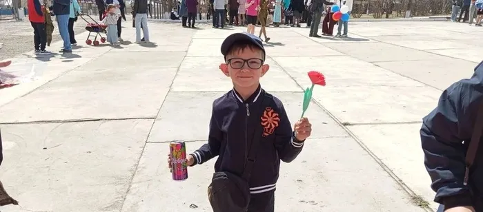 поделка Гвоздика