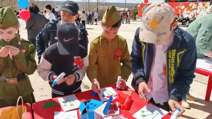 поделка Гвоздика