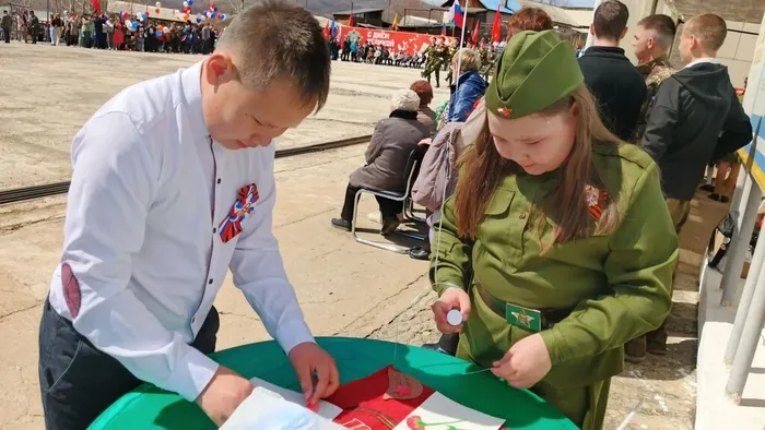 поделка Гвоздика