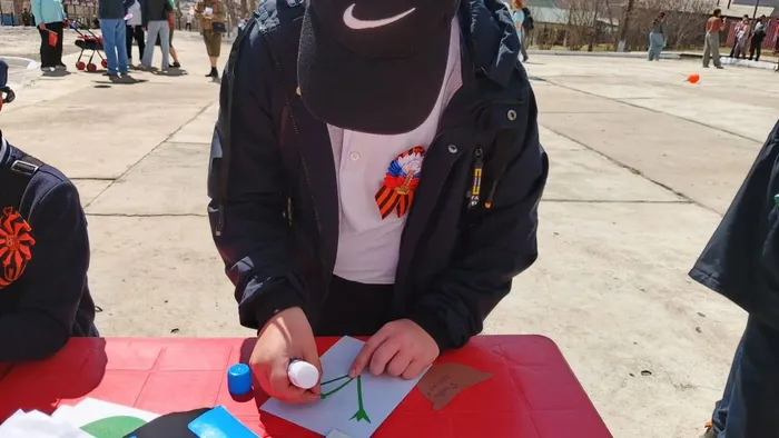 поделка Гвоздика